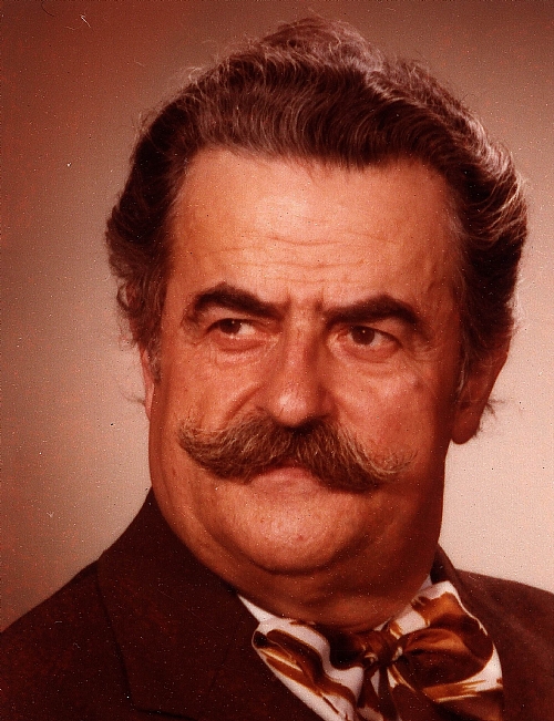 Portrait de Robert Étienne